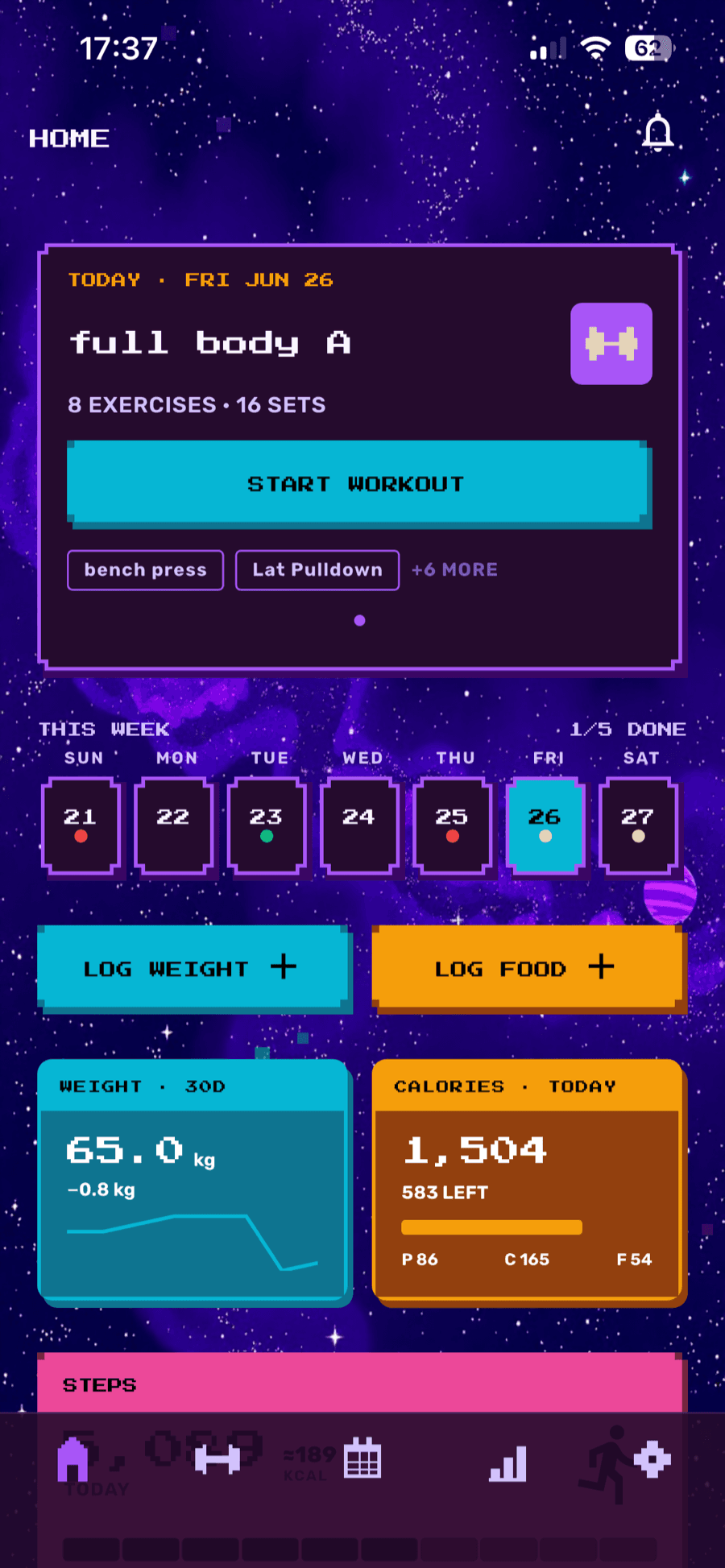 RAAV home dashboard showing today's workout, weekly steps, and body-weight trend